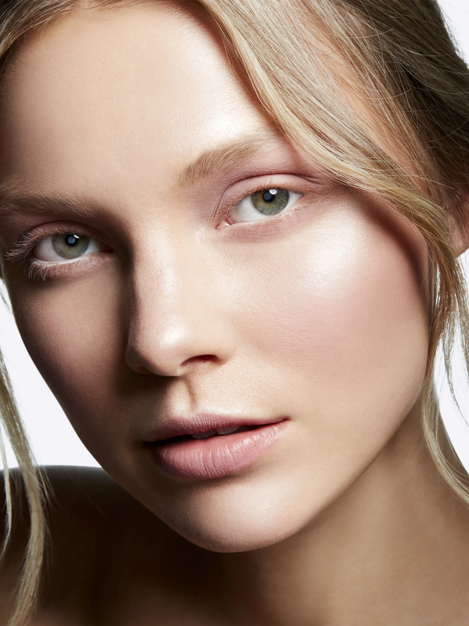 Alternative Image MAC Cosmetics Mineralize Skinfinish