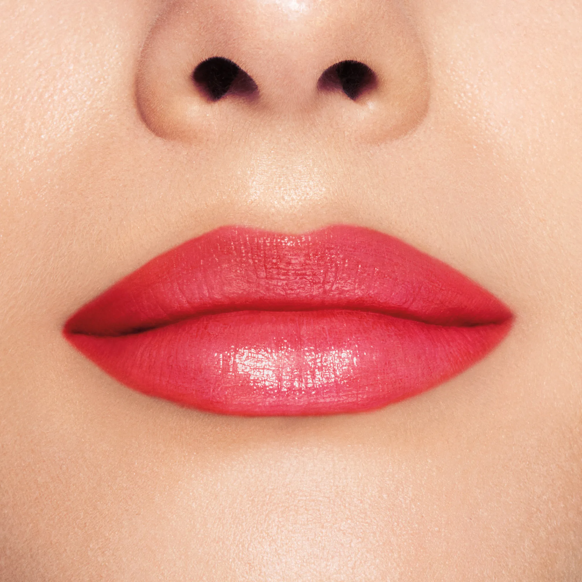 Alternative Image Shiseido Color Gel Lip Balm