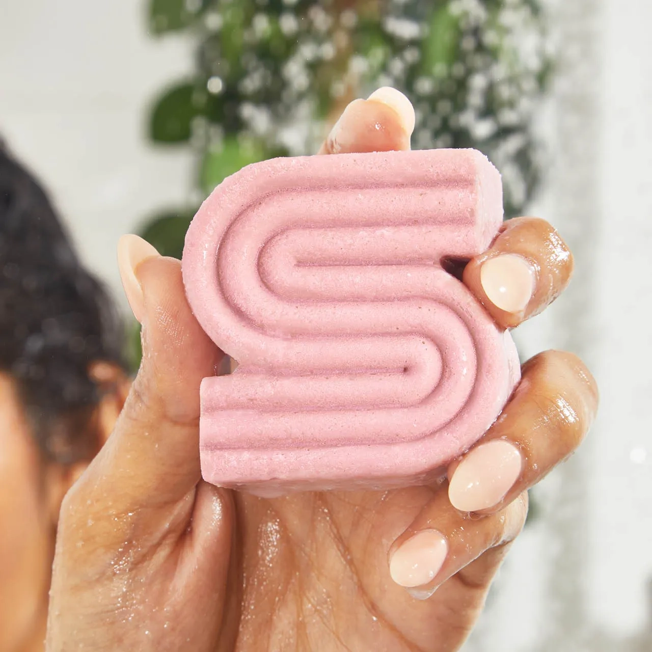 Alternative Image Kitsch Castor Oil Shampoo Bar