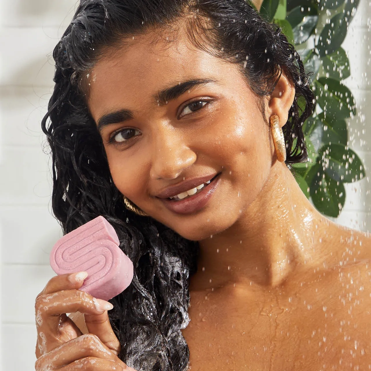 Alternative Image Kitsch Castor Oil Shampoo Bar