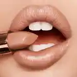 Alternative Image Charlotte Tilbury K. I. S. S. I. N. G