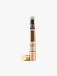 Hero Charlotte Tilbury Magic Away Liquid Concealer