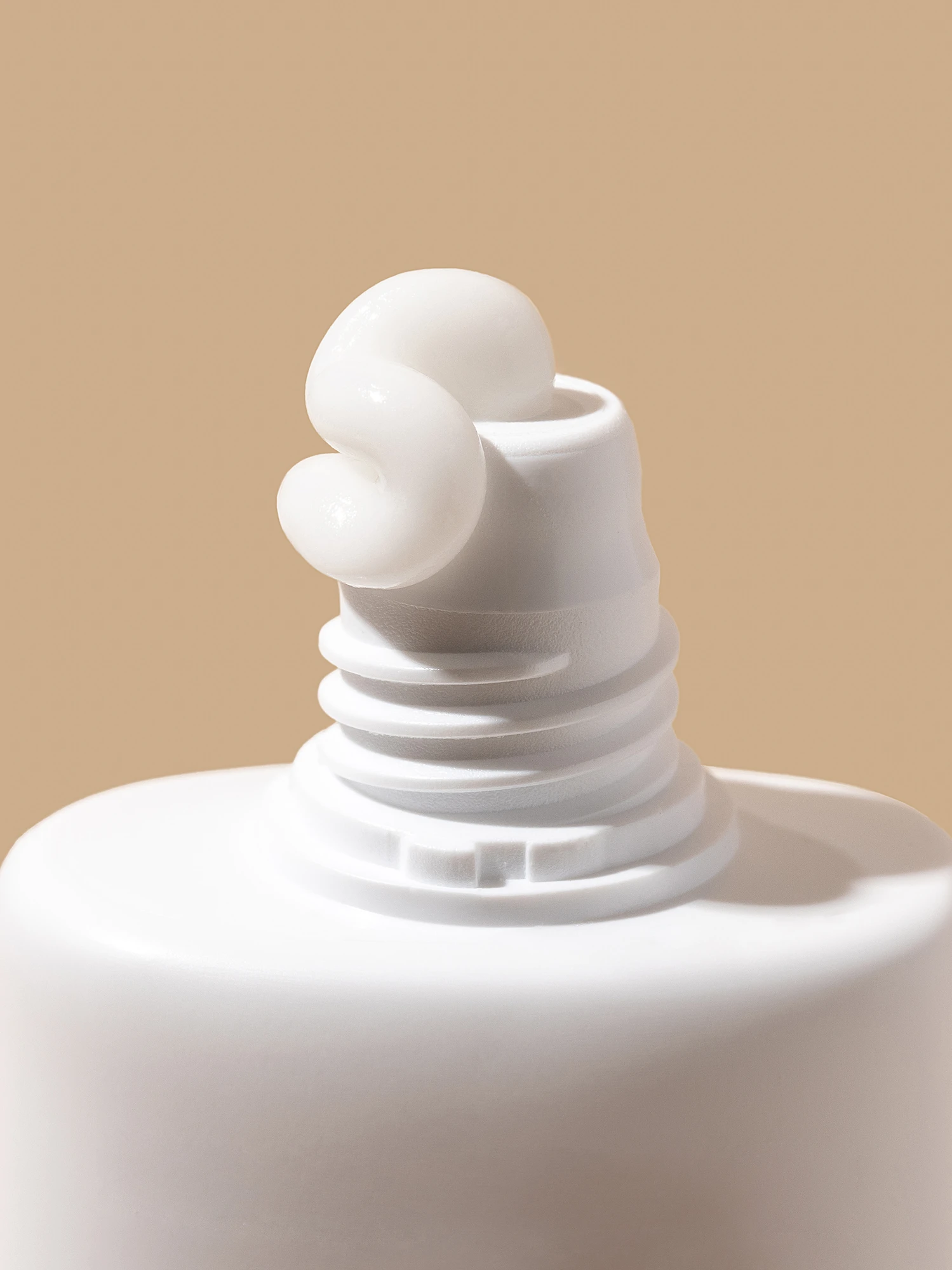 Alternative Image ALPHAH Essential Hydration Cream