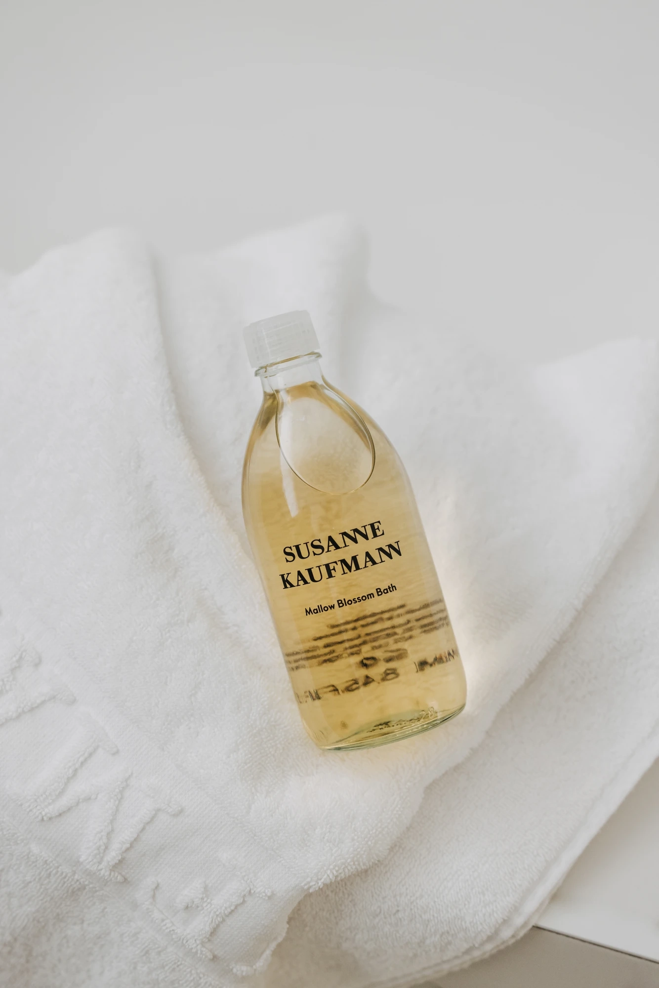 Alternative Image Susanne Kaufmann Mallow Blossom Bath