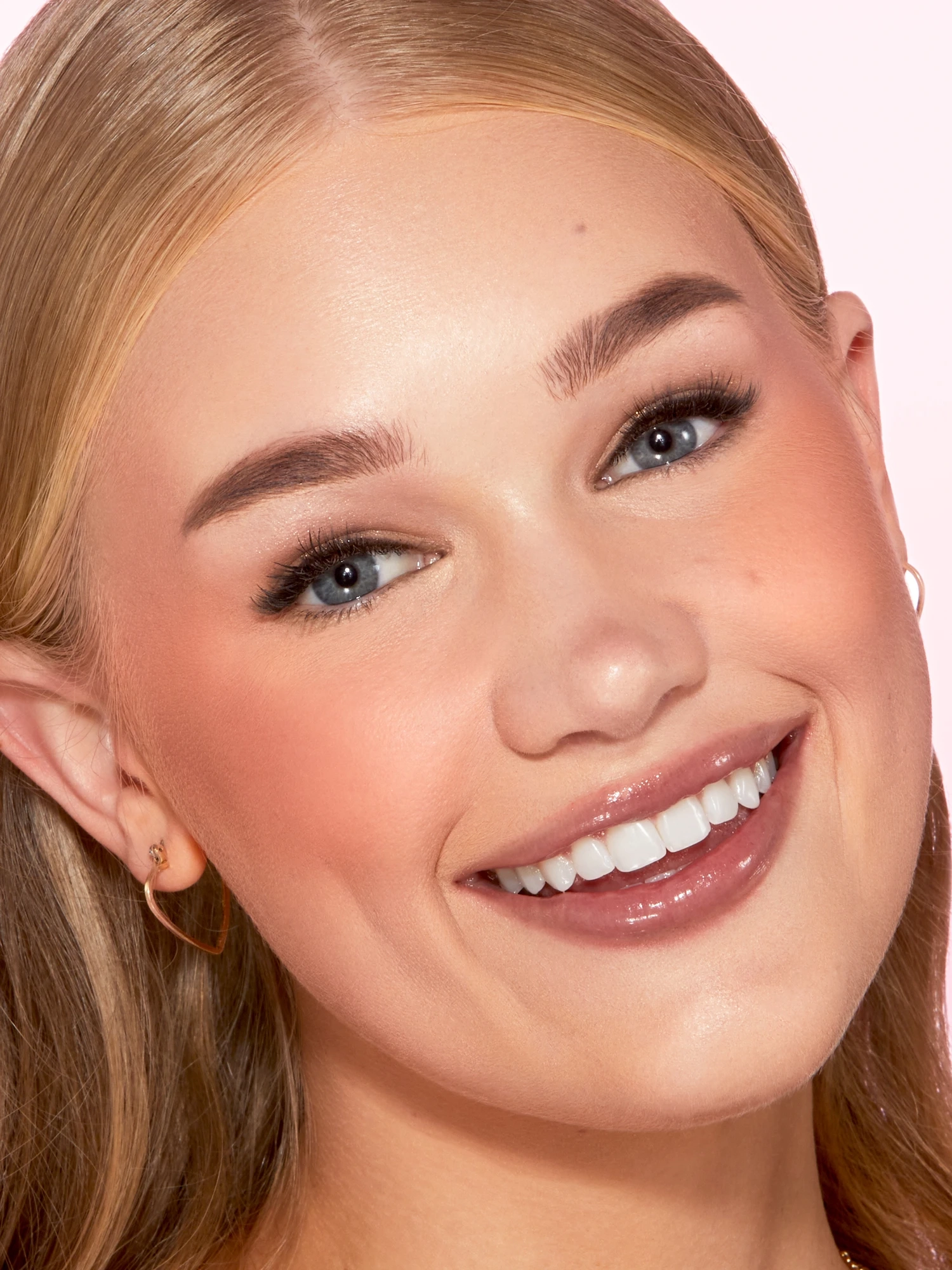 Alternative Image Too Faced Cloud Crush Blurring Blush