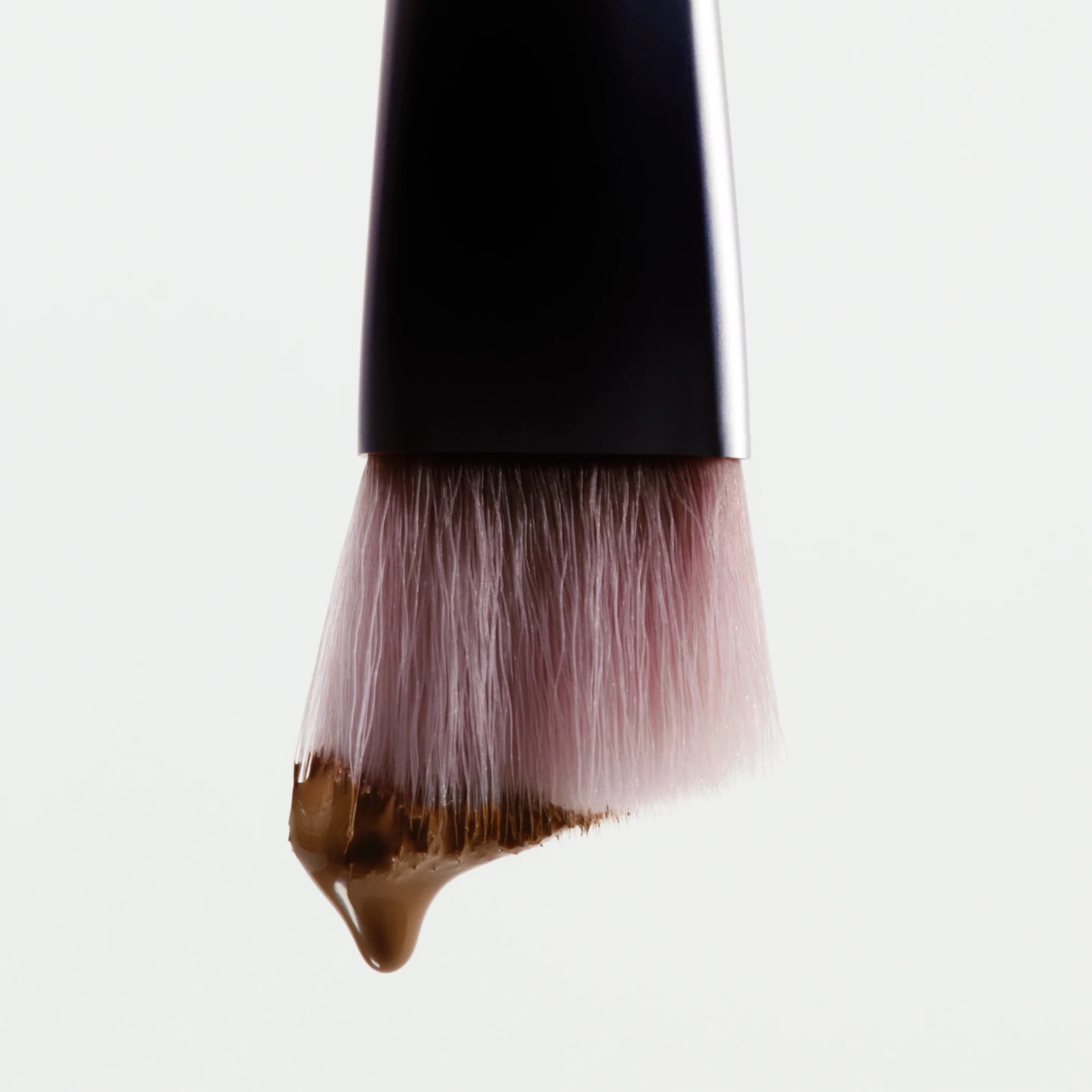 Alternative Image Kylie Beauty Concealer Brush