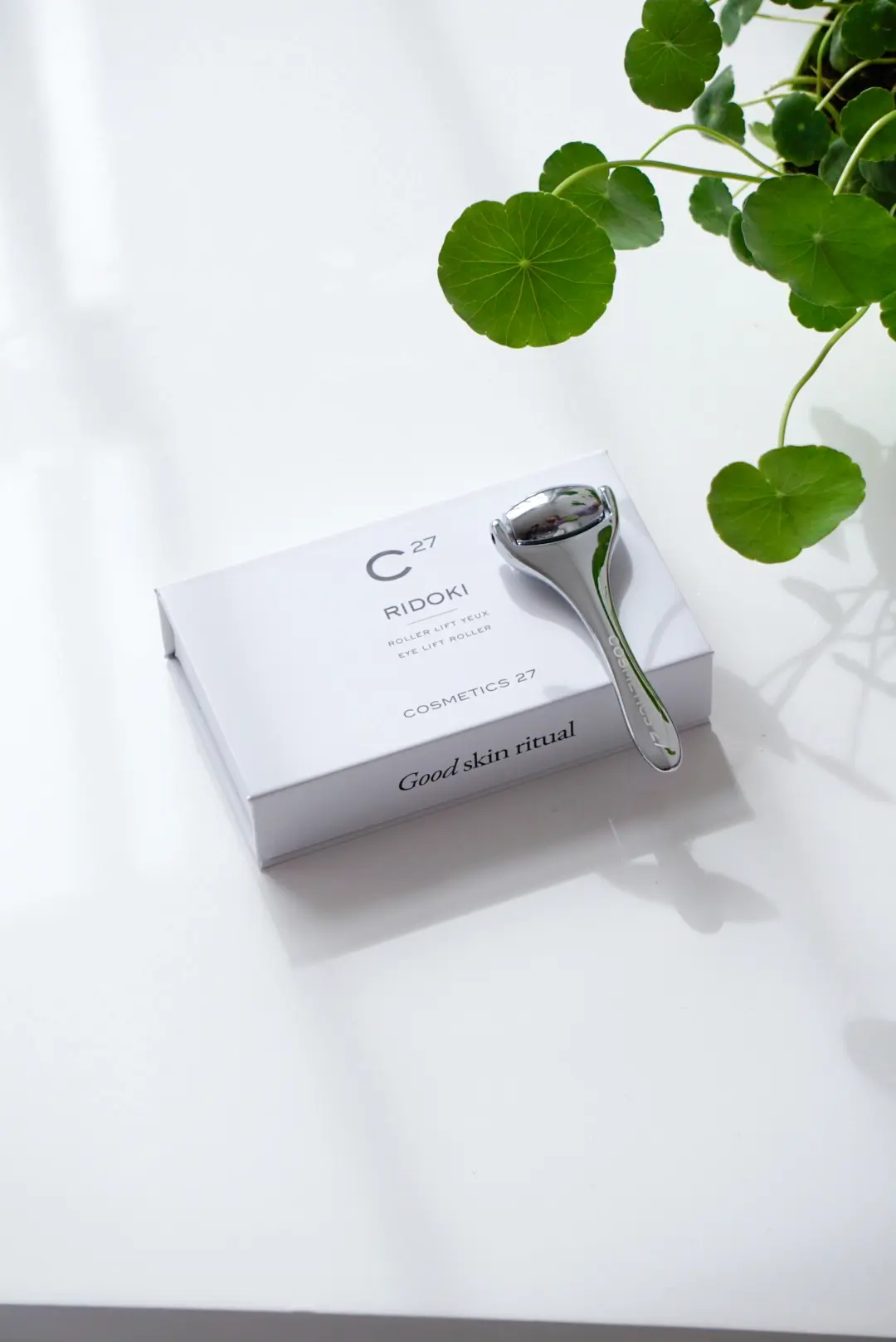 Alternative Image Cosmetics 27 Ridoki Eye Roller