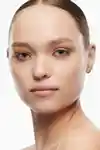 Alternative Image MAC Cosmetics Studio Radiance Serum Powered Foundation
