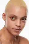 Alternative Image MAC Cosmetics Studio Radiance Serum Powered Foundation