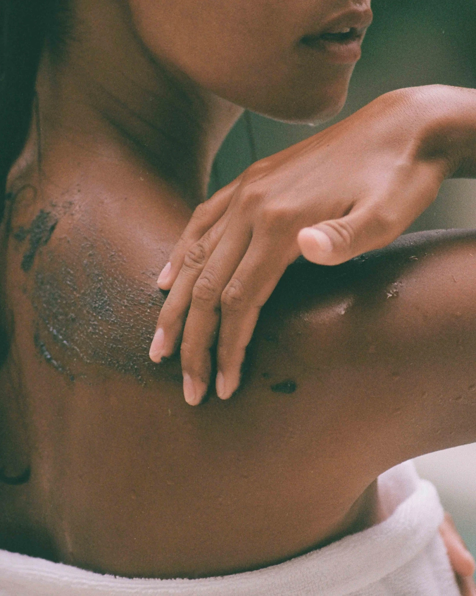 Alternative Image Corpus Naturals Body Scrub