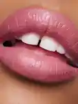 Alternative Image Charlotte Tilbury KISSING