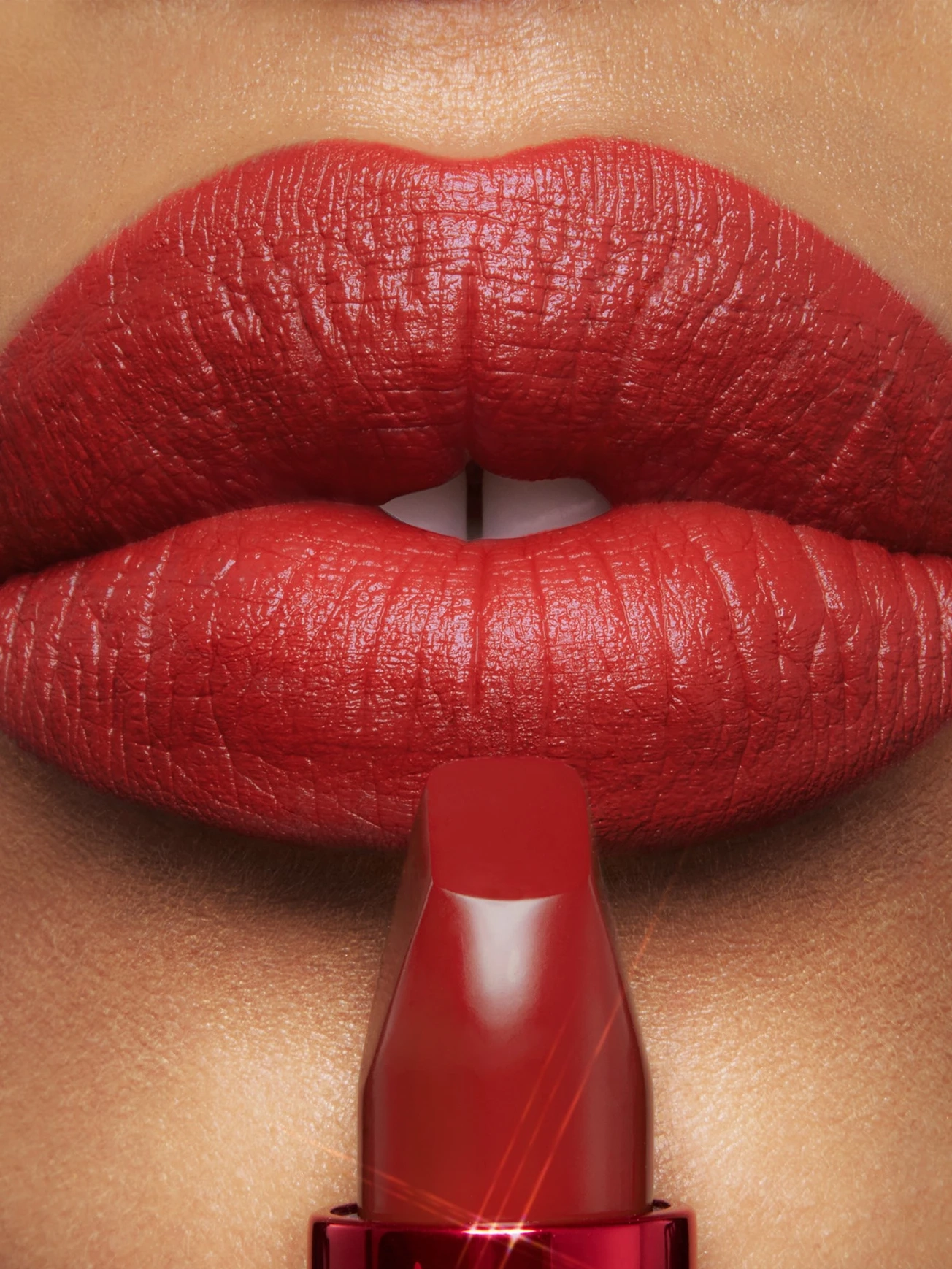 Alternative Image Charlotte Tilbury Matte Revolution Mark Of A Kiss