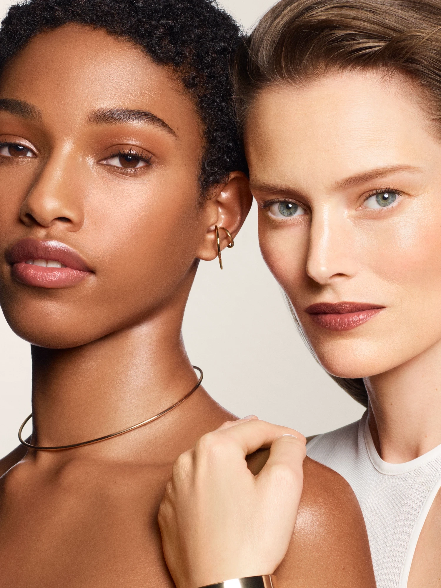 Alternative Image Bobbi Brown Vitamin Enriched Face Base Serum
