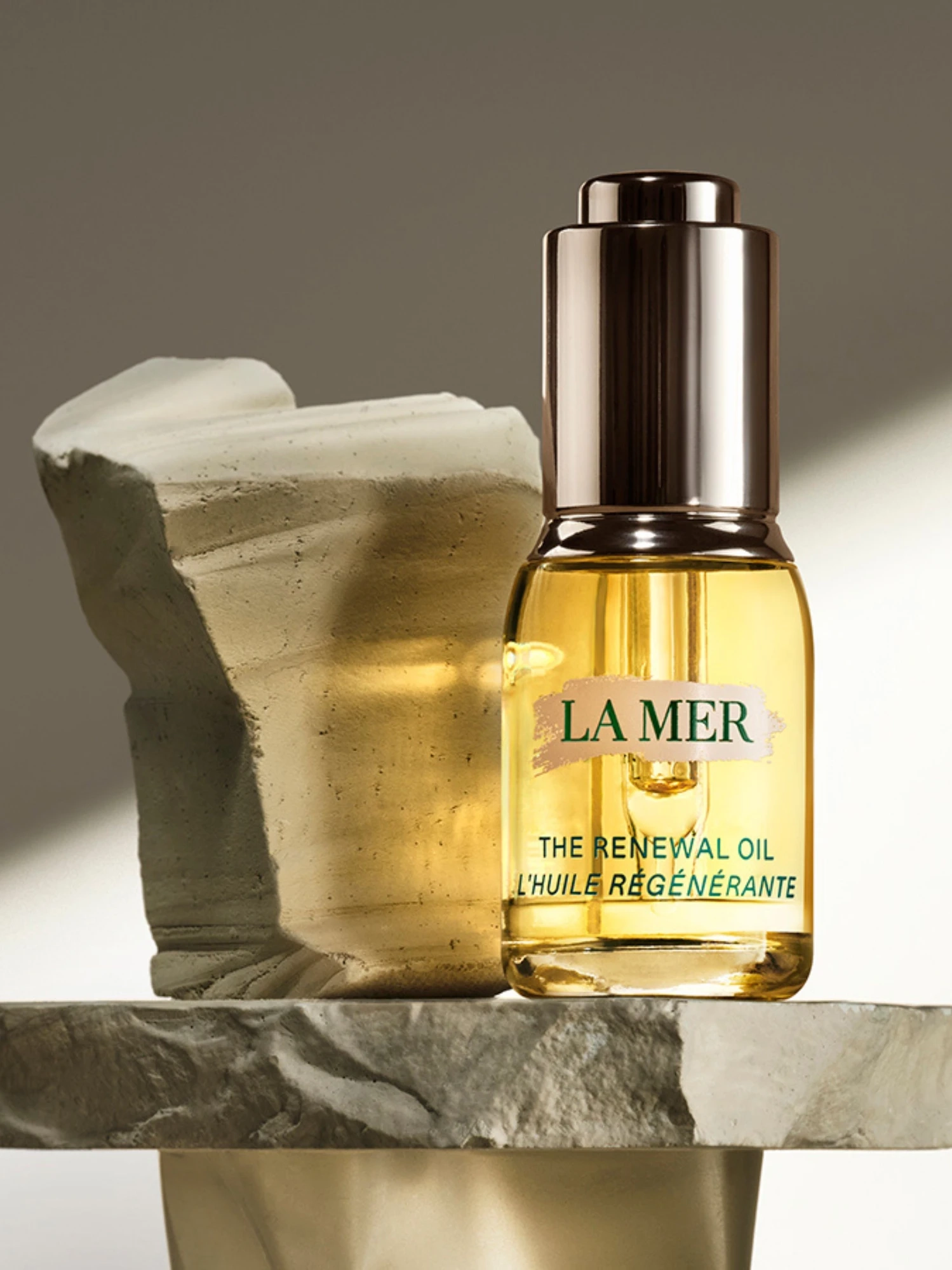 Alternative Image La Mer Renewal Oil