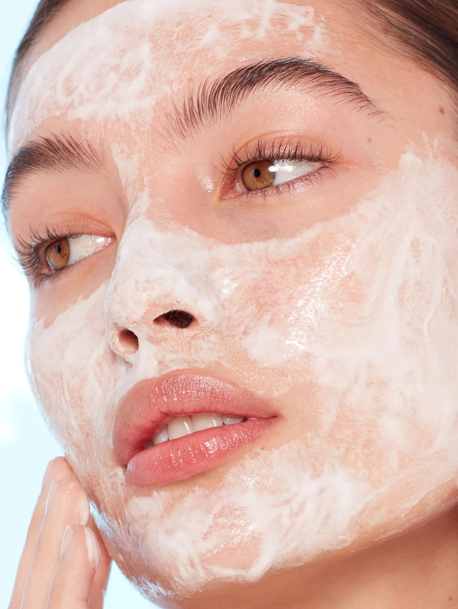 Alternative Image Charlotte Tilbury Charlottes Magic Hydration Revival Cleanser