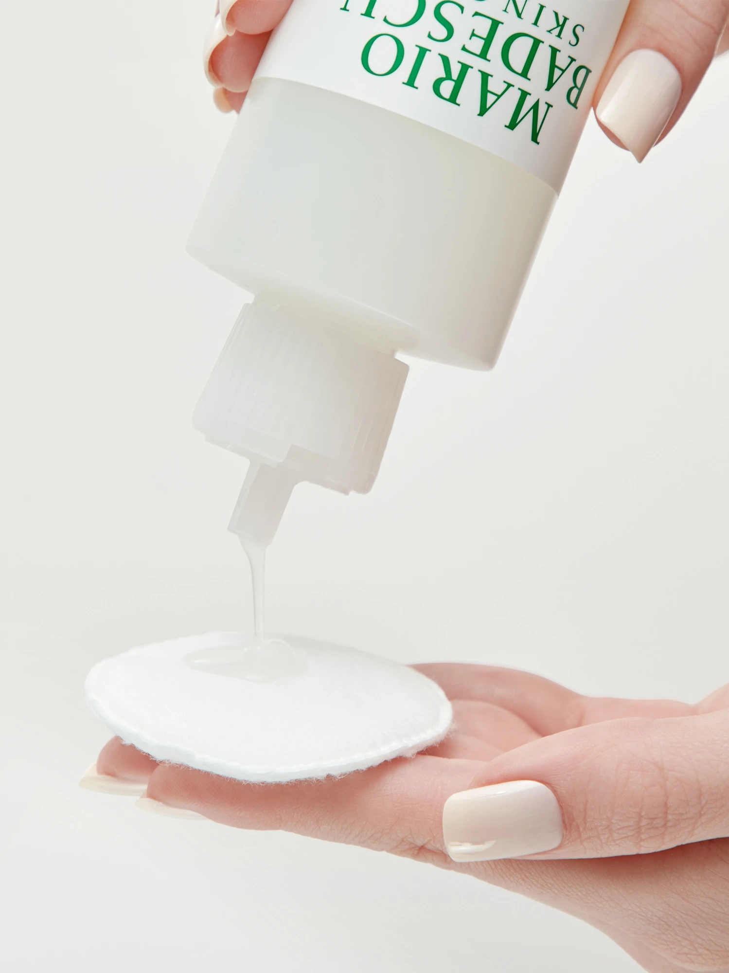 Alternative Image Mario Badescu Hydrating Glow Toner
