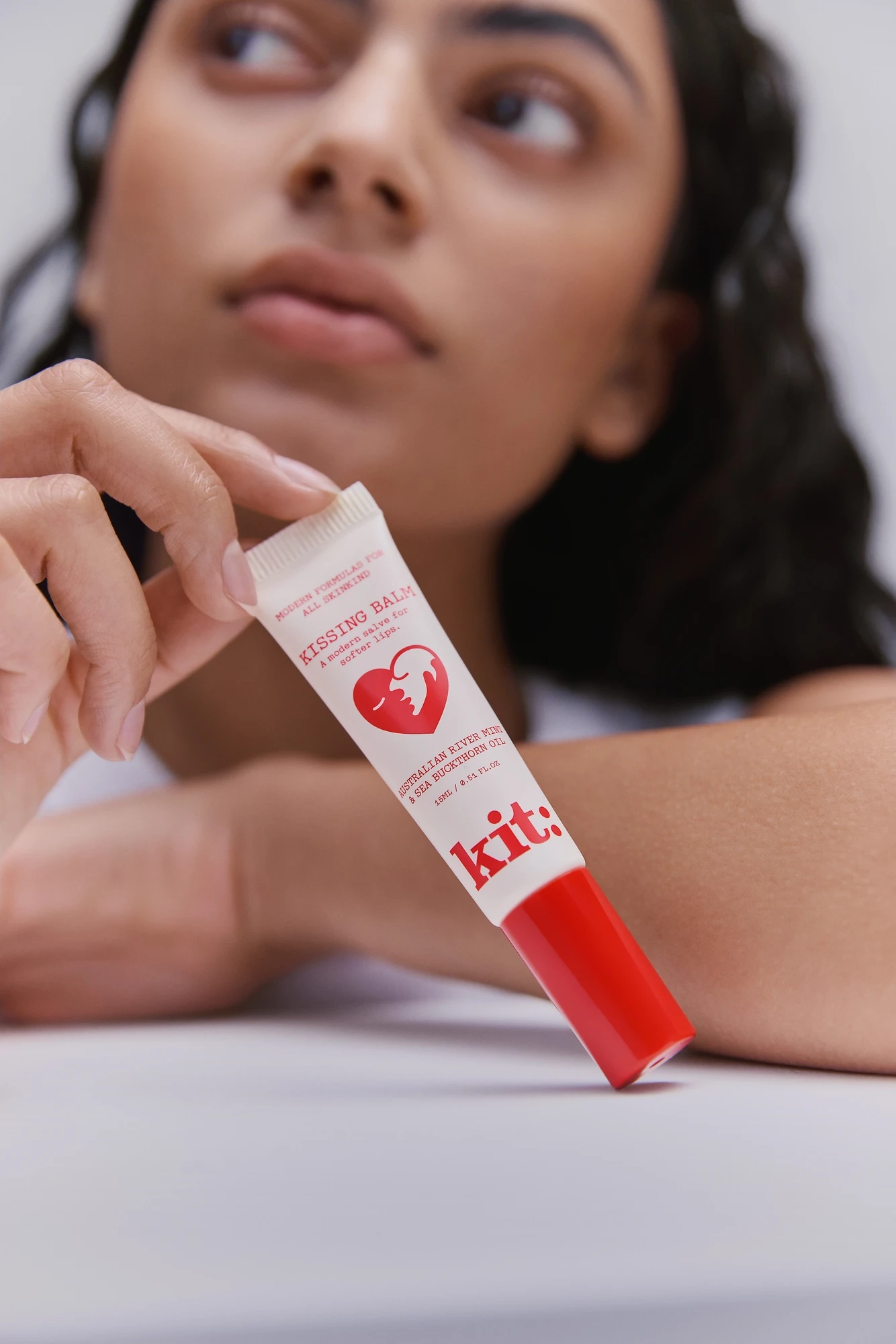 Alternative Image Kit Kissing Balm