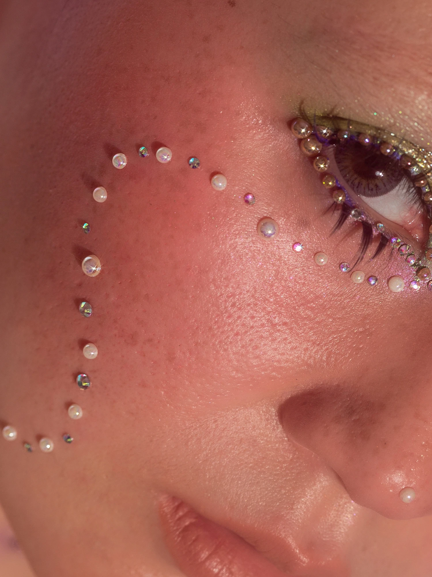 Alternative Image Half Magic Face Pearls