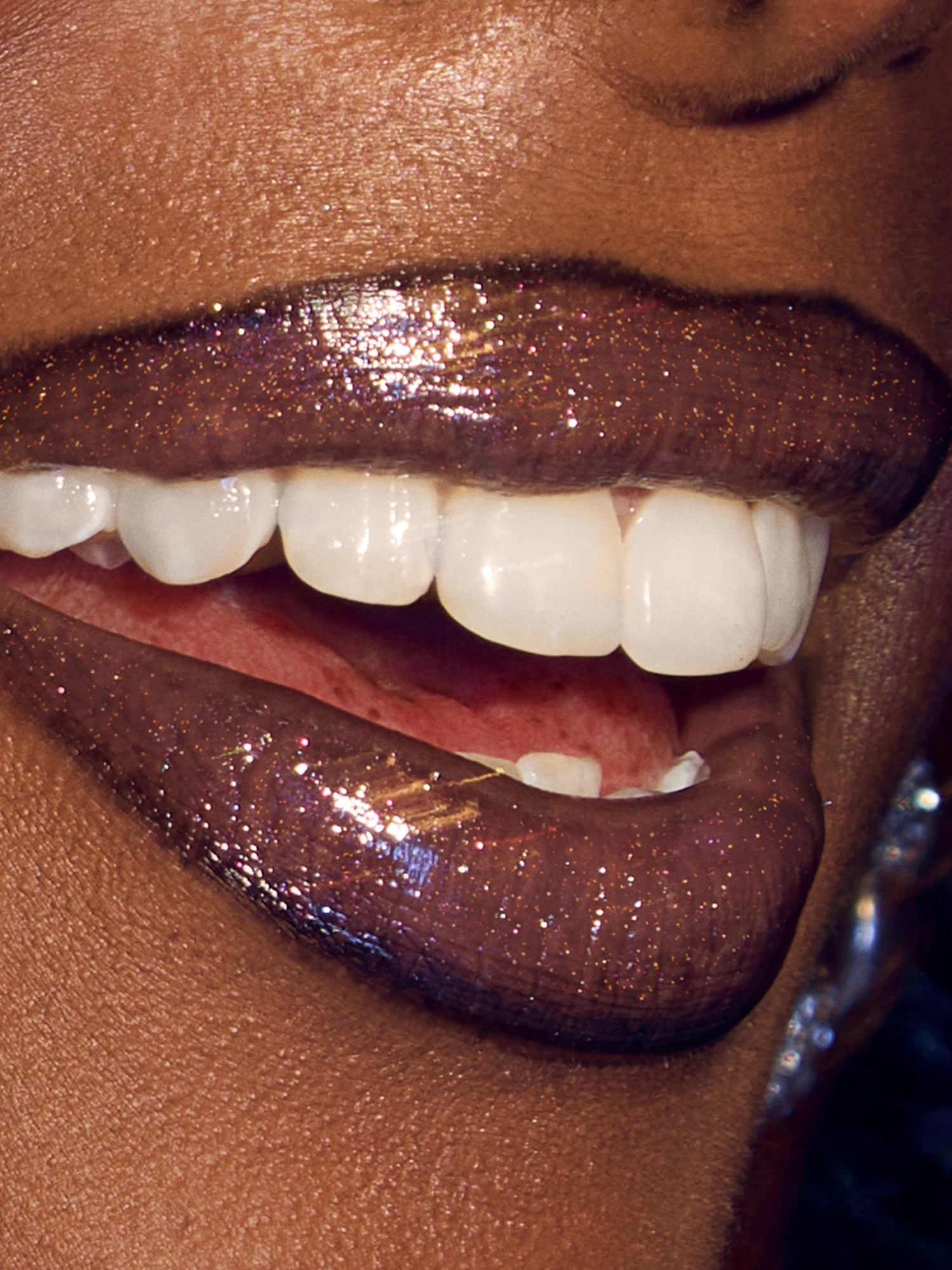Alternative Image Half Magic Magic Drip Lipgloss