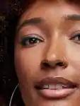 Alternative Image Urban Decay Face Bond Foundation