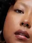 Alternative Image Urban Decay Face Bond Foundation