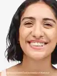 Alternative Image Glossier Stretch Fluid Foundation