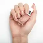 Alternative Image Essie Gel Couture