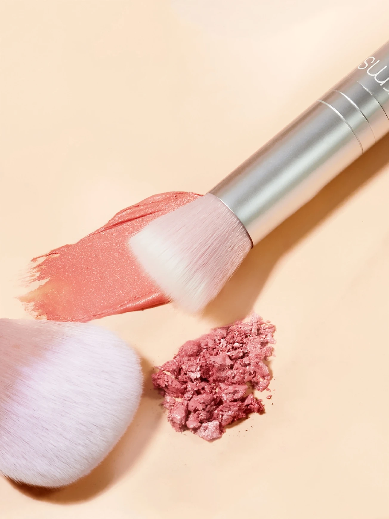 Alternative Image RMS Beauty Powder Blush Brush