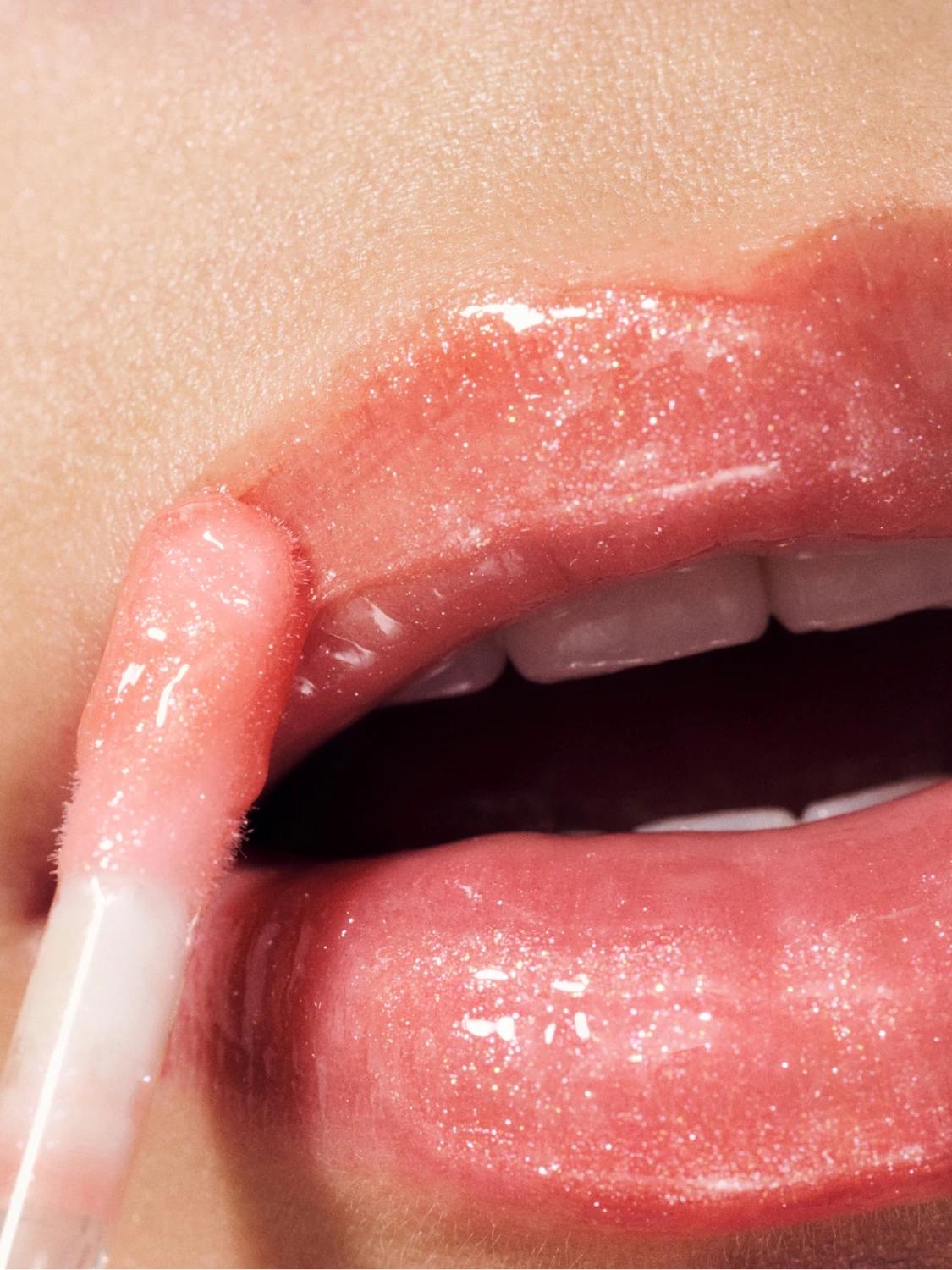 Alternative Image Glossier Glassy High Shine Lip Gloss