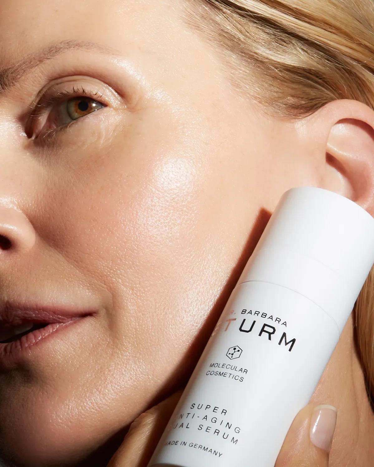 Dr. Barbara STURM スーパー アンチエイジング アイクリーム Amazon.com: Dr. Barbara Sturm, Super Anti-Aging Eye Cream