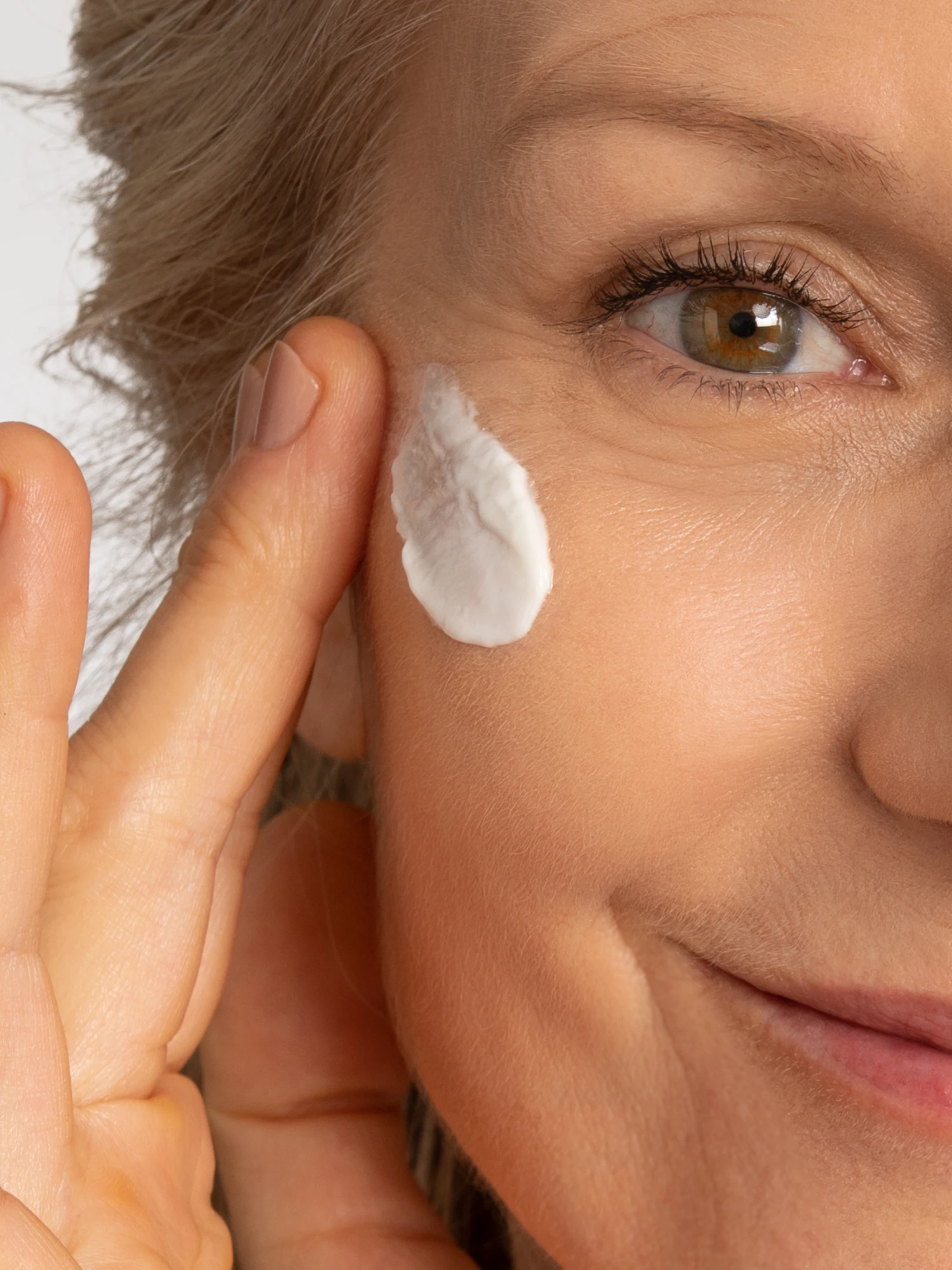 Alternative Image Lancome Renergie Multi Lift Night Cream
