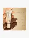 Alternative Image Hourglass Illusion Luminous Glow Foundation