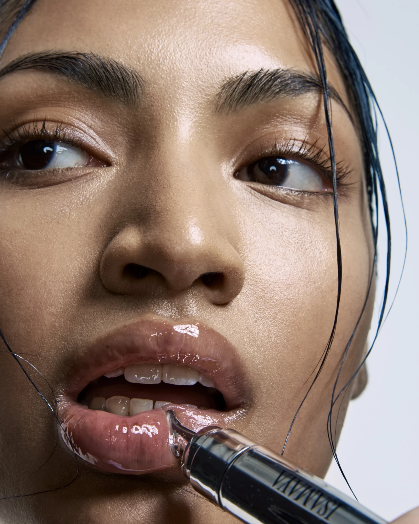Alternative Image ISAMAYA Hyalurolip