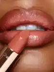 Alternative Image Charlotte Tilbury K. I. S. S. I. N. G