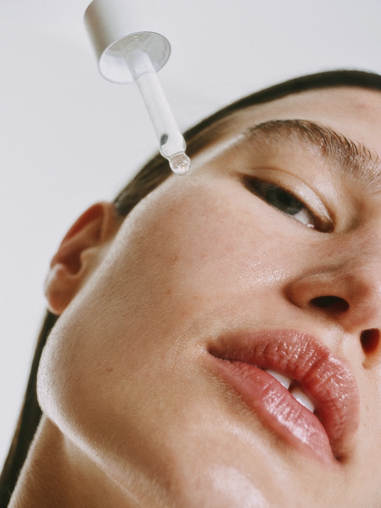Alternative Image GOOP Goopbeauty Exosome Hydration Therapy Serum