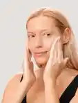 Alternative Image DRFEWSKINCARE Exfoliating Gentle Cleanser