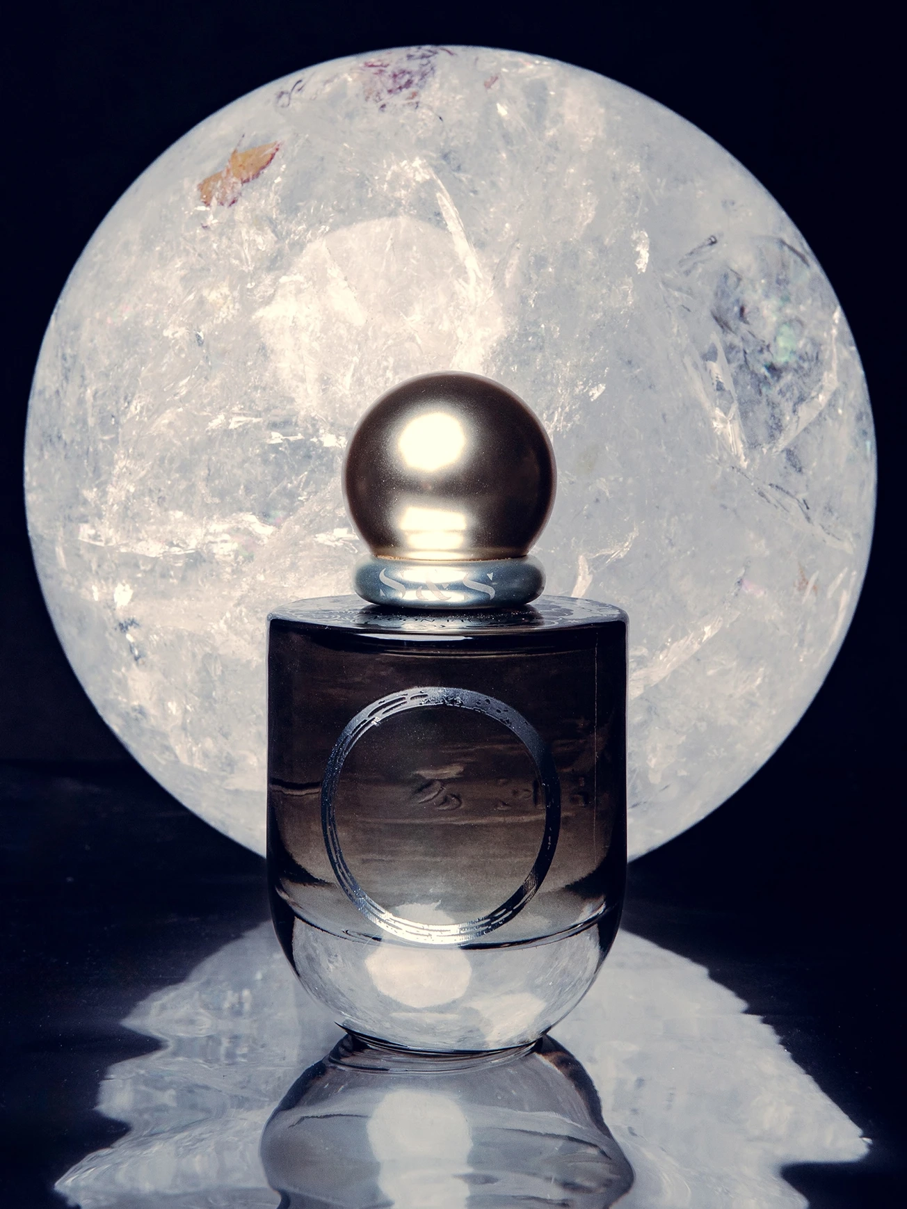 Alternative Image Sage And Salt Moon Ring Extract De Parfum