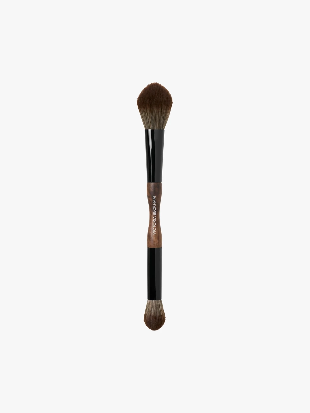 Hero Victoria Beckham Beauty 13. Sculpt& Blend Brush