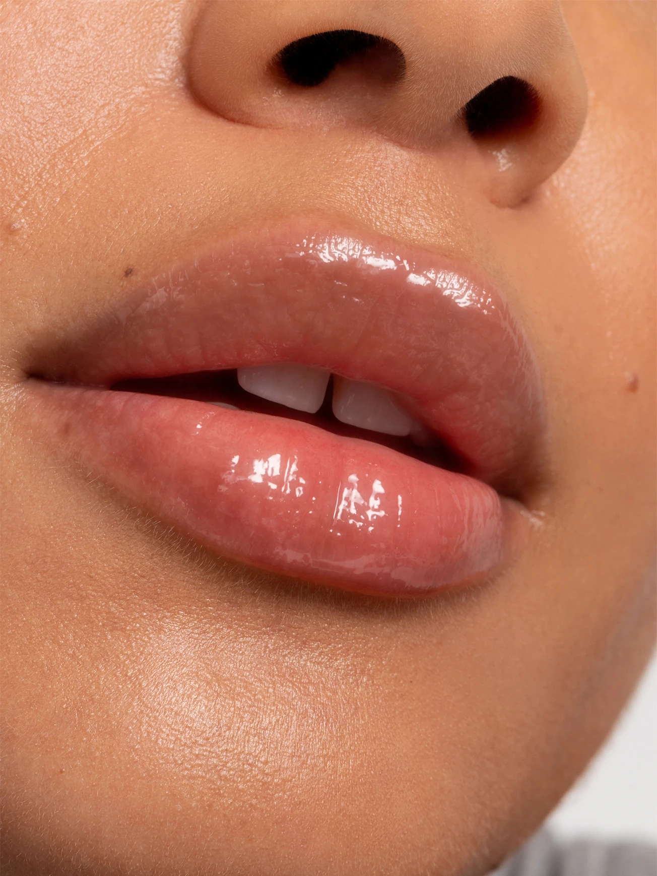 Alternative Image LOOPS Dew Cloud Mini Lip Mask