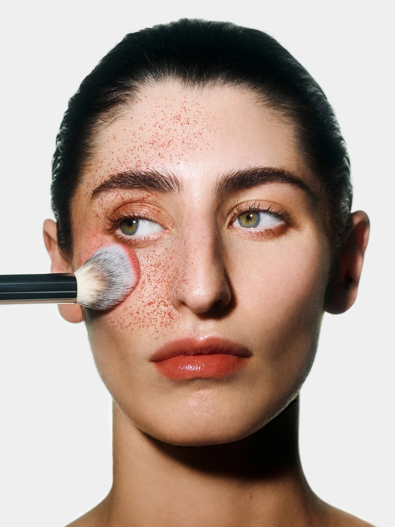Alternative Image MECCACOSMETICA Domed Face Brush