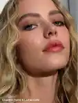 Alternative Image VIOLETT E_ FR Plume Eyeshadow