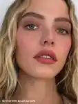 Alternative Image VIOLETT E_ FR Plume Eyeshadow