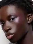 Alternative Image Half Magic Beam Trap Skin Illuminating Glow Balm