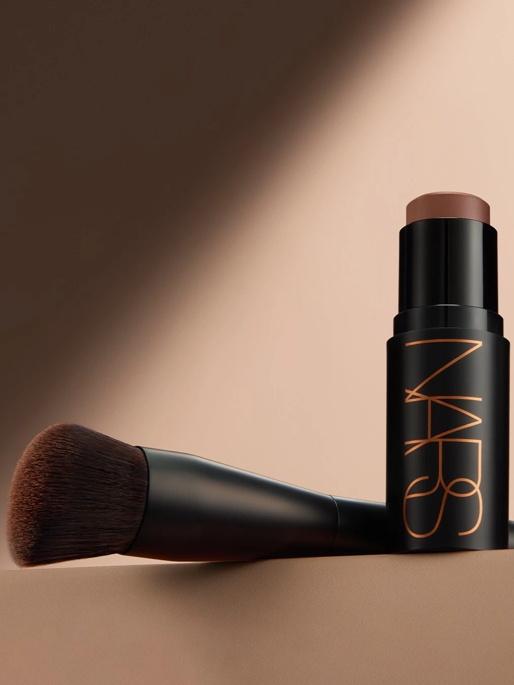 Alternative Image NARS #17 Cream Cheek Brush