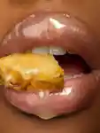Alternative Image Gisou Honey Infused Lip Oil Pineapple