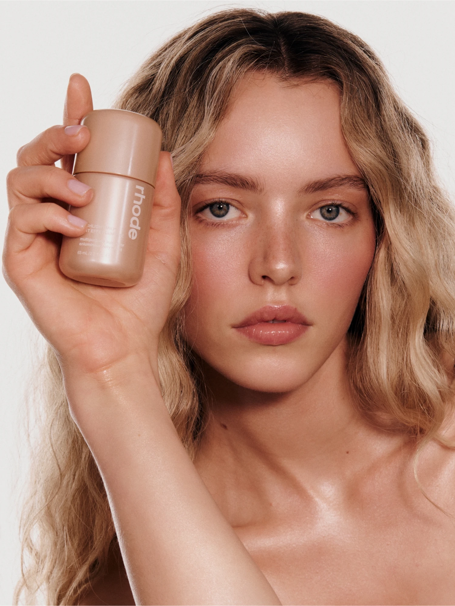 rhode - Highlight Milk Multipurpose Luminizer 02 | MECCA