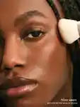 Alternative Image SUMMERFRIDAYS The Bronzer Brush