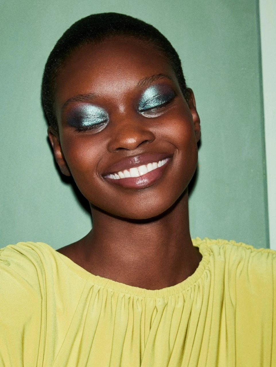 Alternative Image MECCAMAX Nightshades16 Shade Eyeshadow Palette