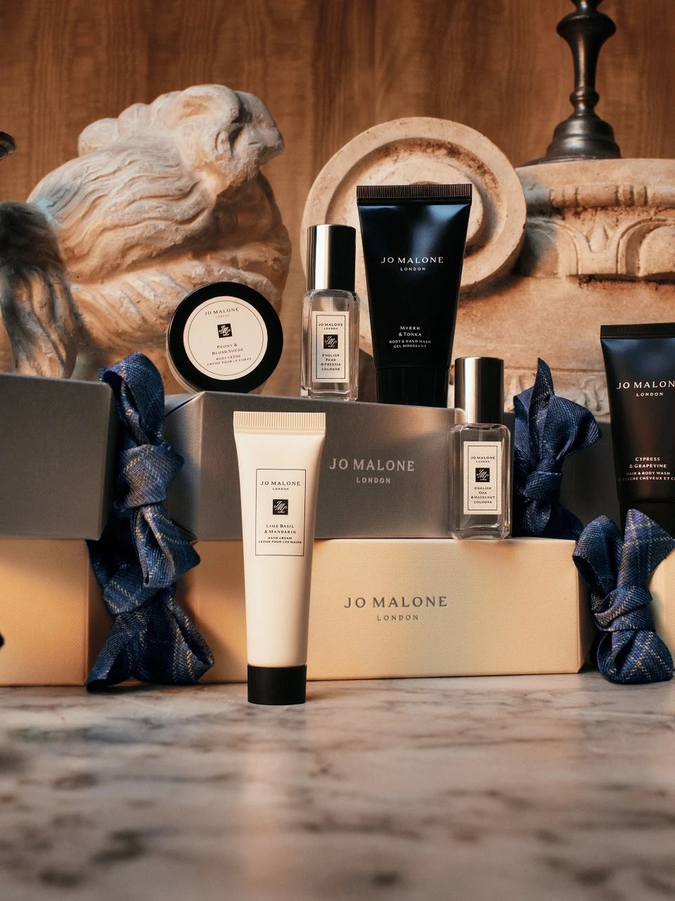 Alternative Image Jo Malone London English Oak And Hazelnut Cracker
