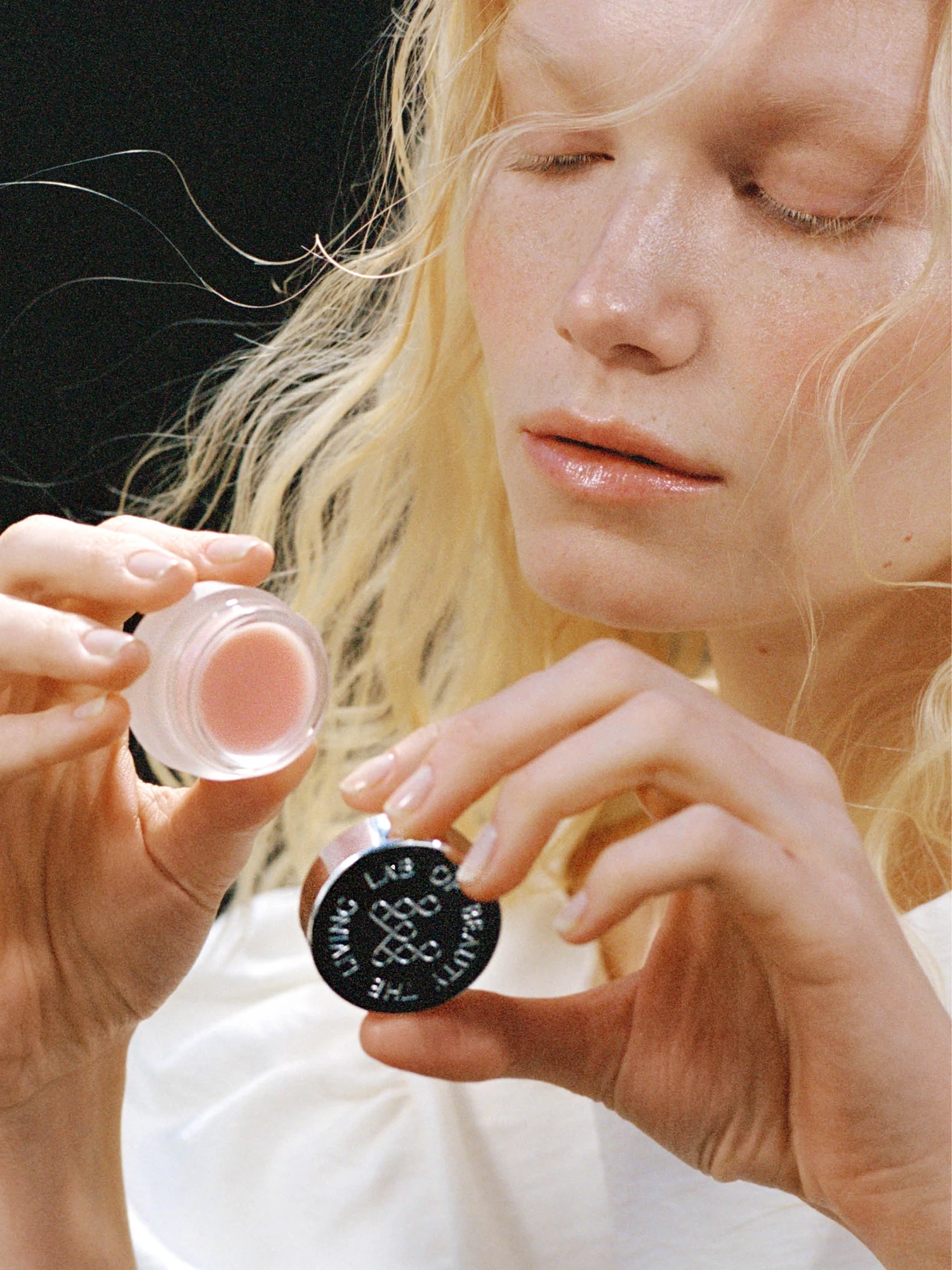 Alternative Image MECCACOSMETICA Lip De Luscious Mask Cracker